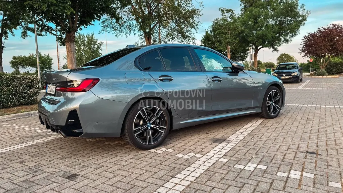 BMW 330E 2023 photo 2