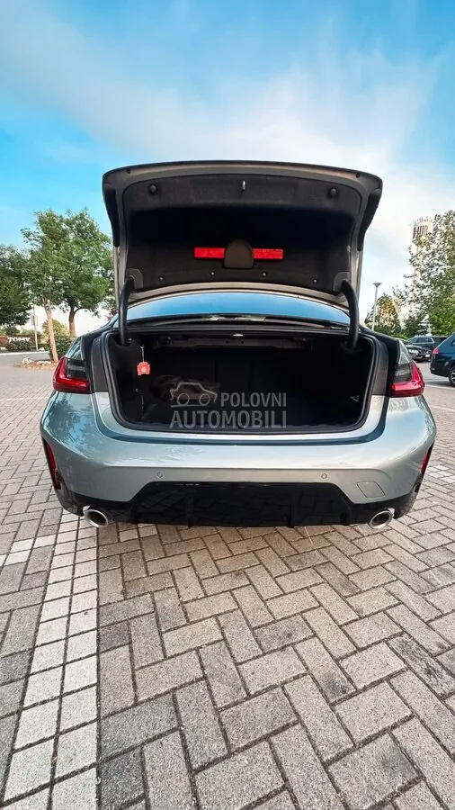 BMW 330E 2023 photo 4