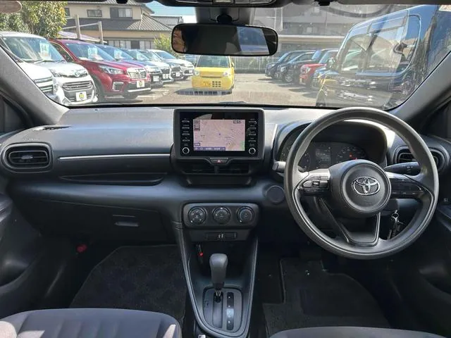 Toyota Yaris X 2021 photo 2