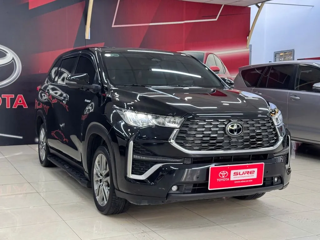 Toyota Innova 2025 photo 3