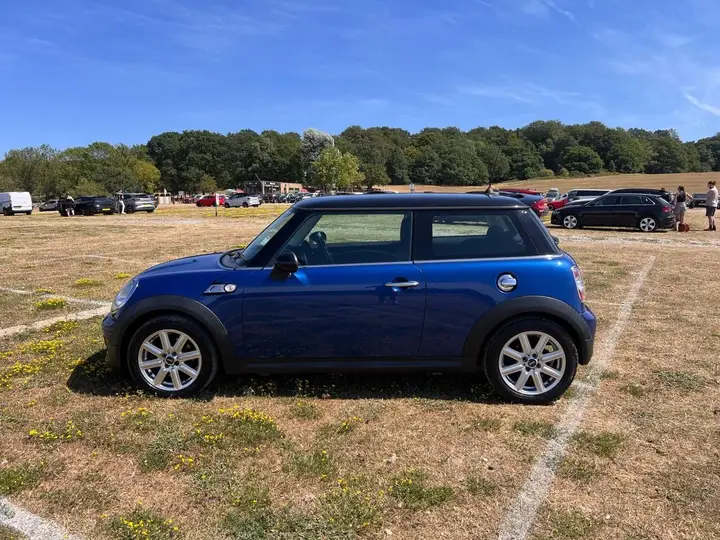 Mini Cooper S 2011 photo 4