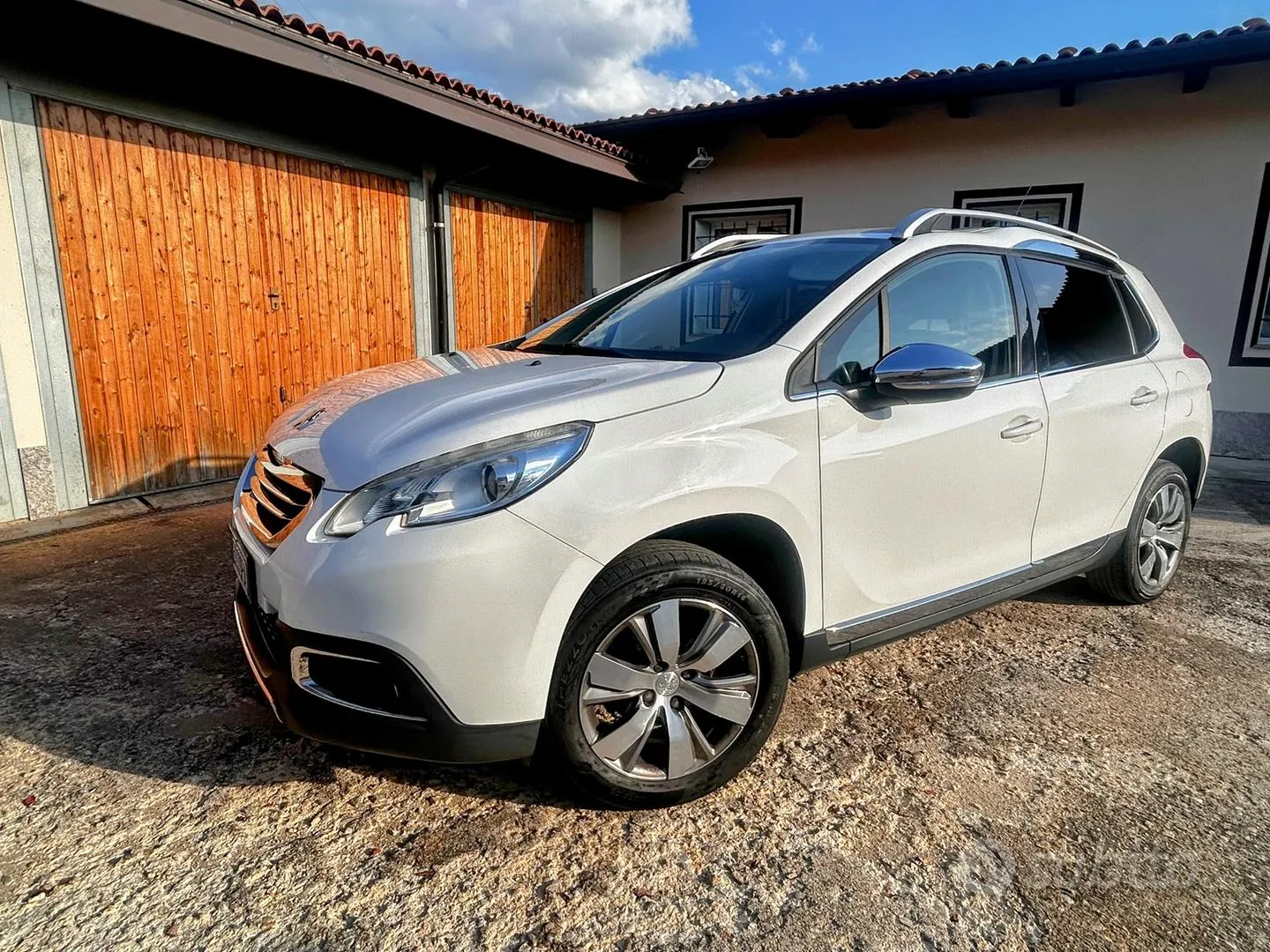 Peugeot 2008 2014 photo 2