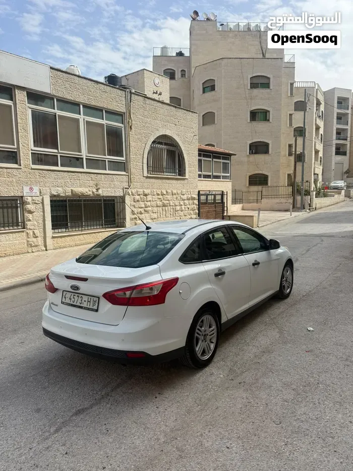 Ford Focus 2012 photo 4
