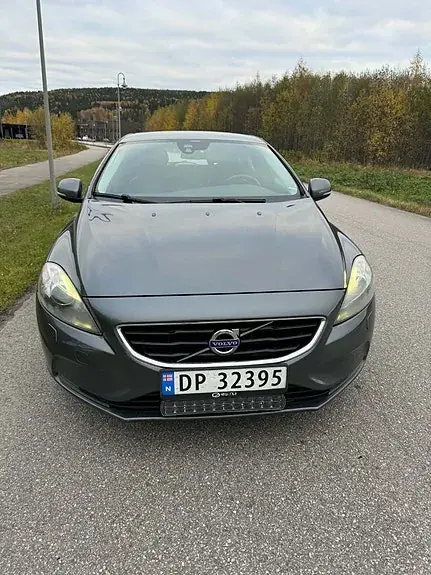 Volvo V40 2013 photo 2