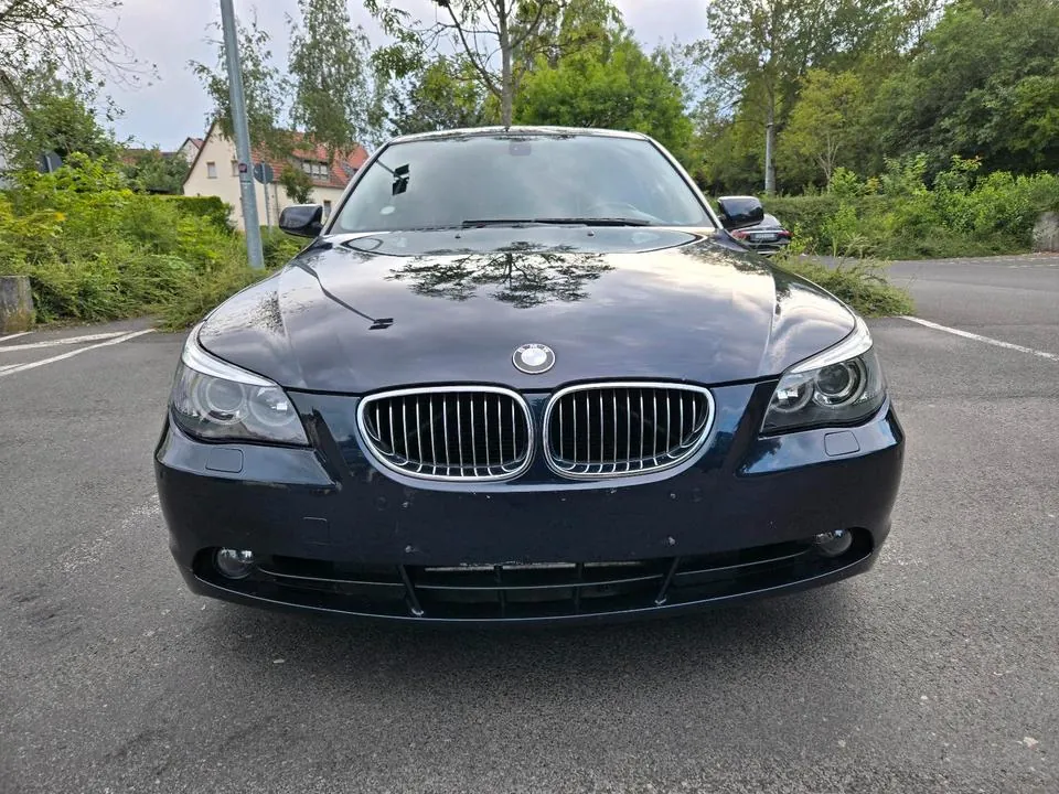 BMW 525