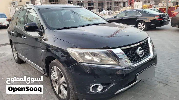 Nissan Pathfinder 2015 photo 2