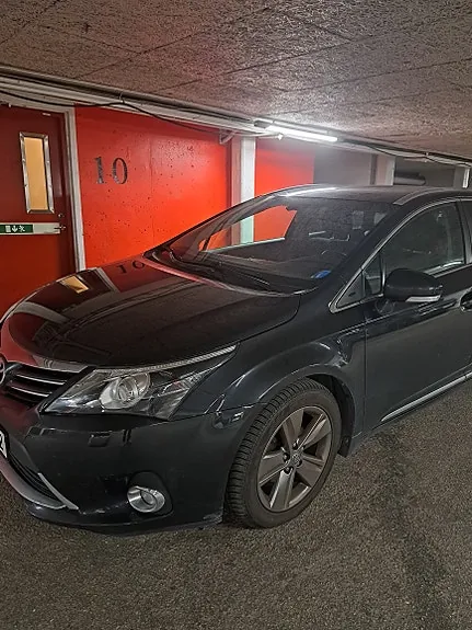 Toyota Avensis 2015 photo 4