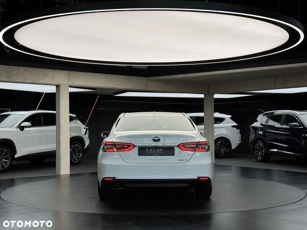 Toyota Camry 2023 photo 4