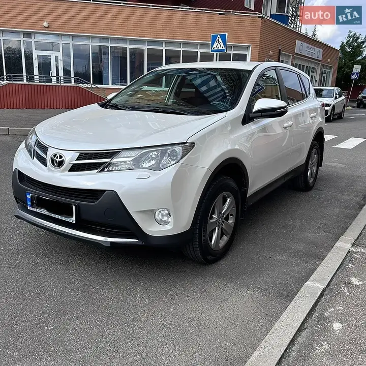Toyota Rav4 2015 photo 3