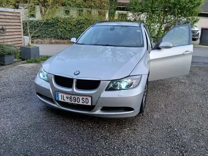 BMW 3 Series 2005 photo 3
