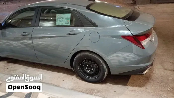 Hyundai Elantra 2023 photo 3