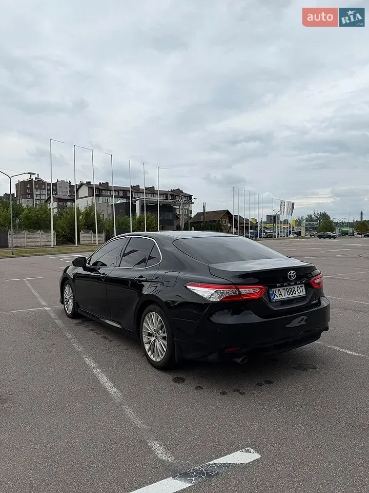 Toyota Camry 2020 photo 2