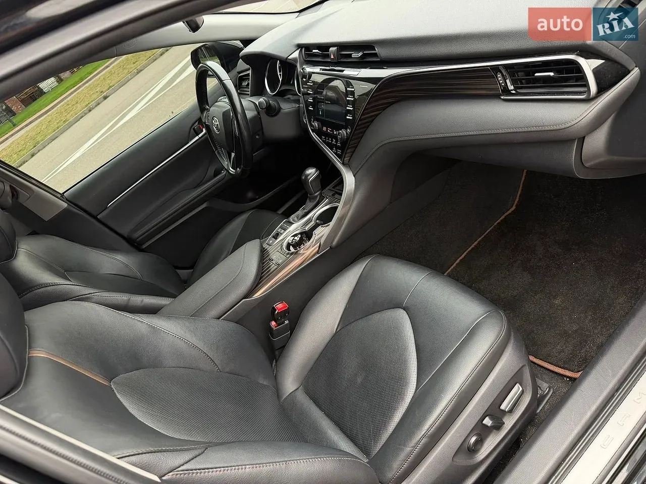 Toyota Camry 2020 photo 5