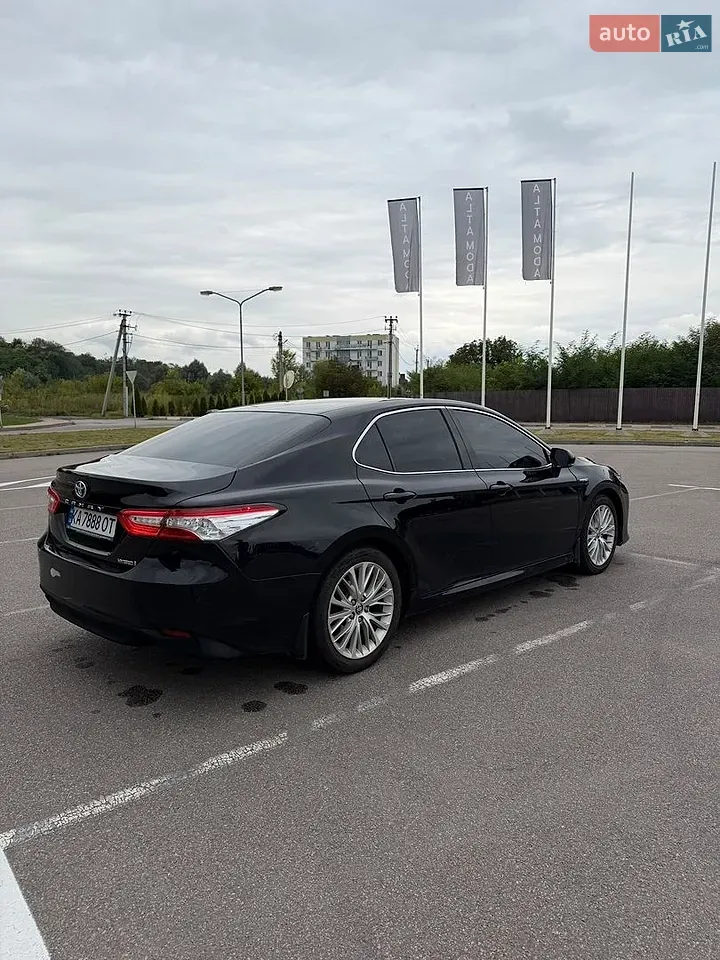 Toyota Camry 2020 photo 4