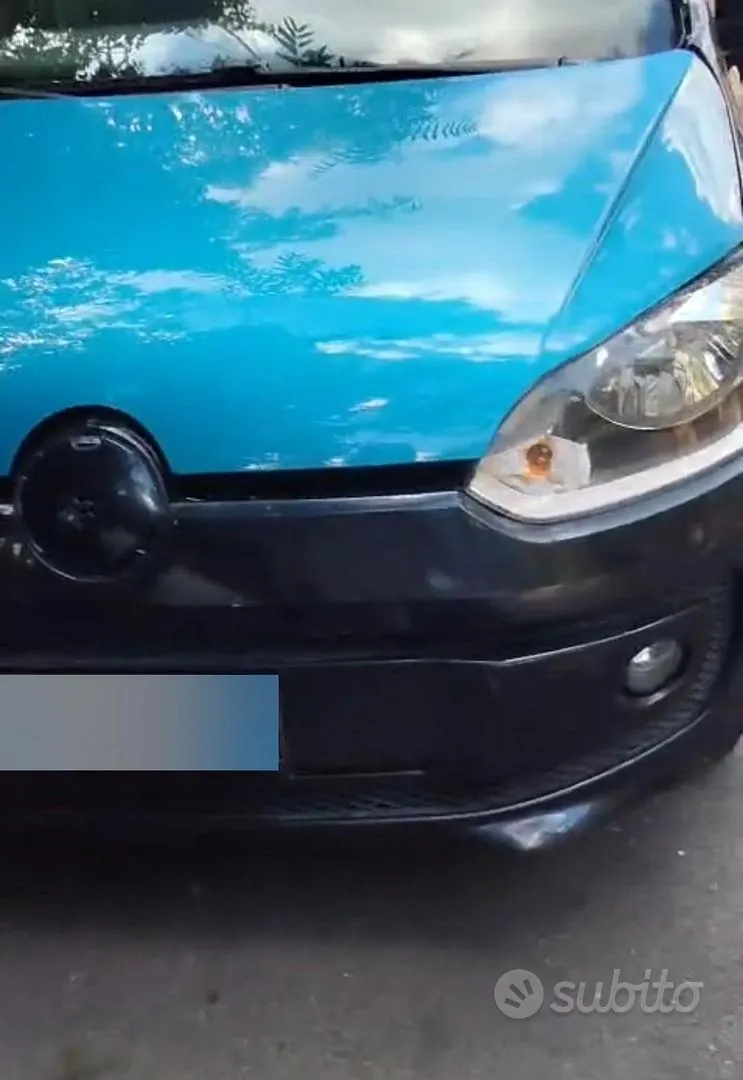 Volkswagen Up 2015 photo 2