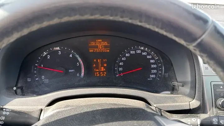 Toyota Avensis 2013 photo 4