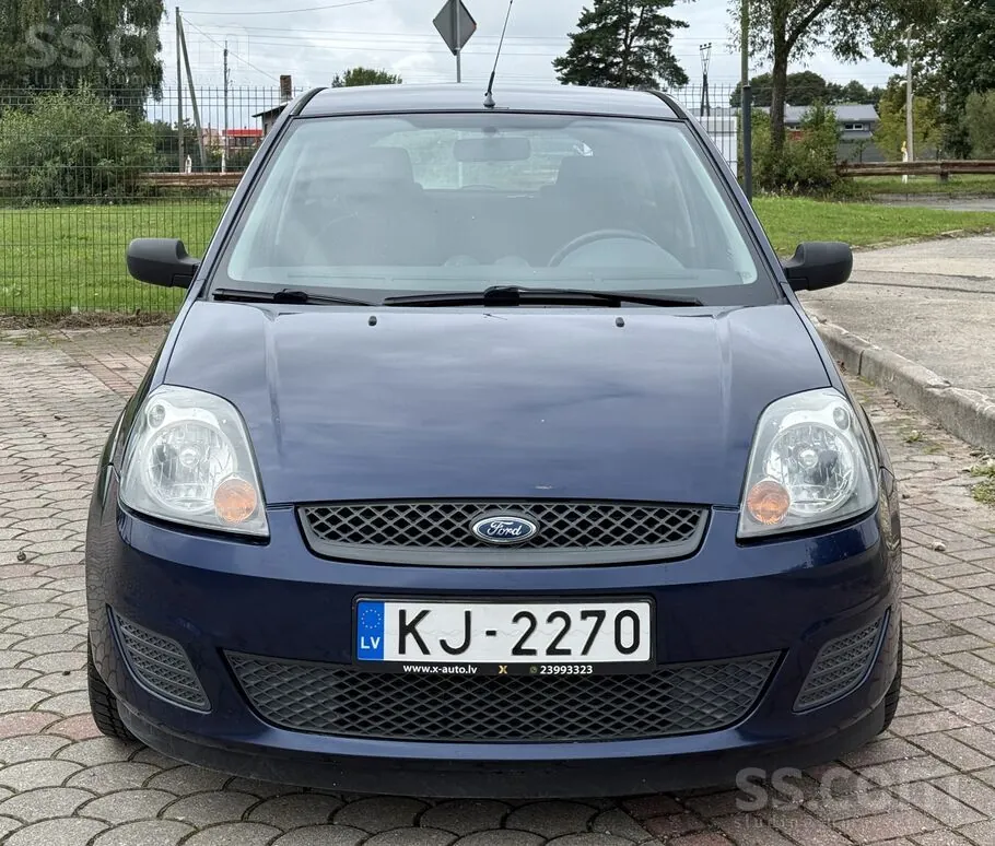 Ford Fiesta 2006 photo 2