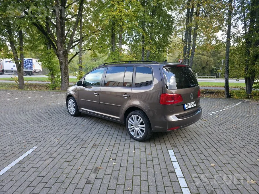 Volkswagen Touran 2013 photo 4