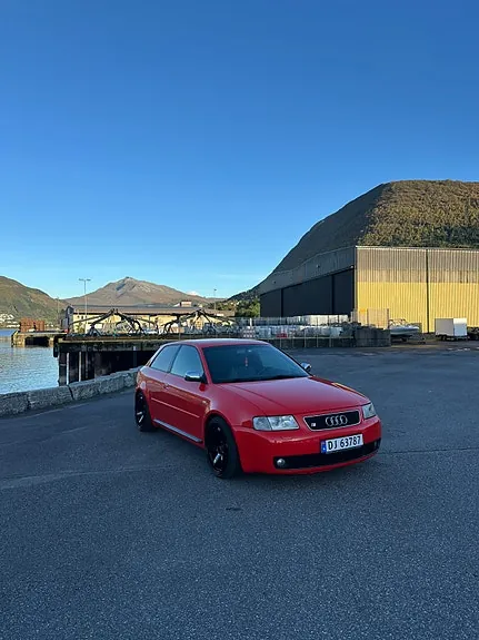 Audi S3 1999 photo 4