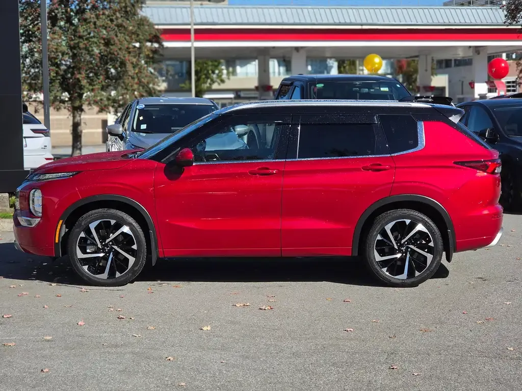 Mitsubishi Outlander 2024 photo 3
