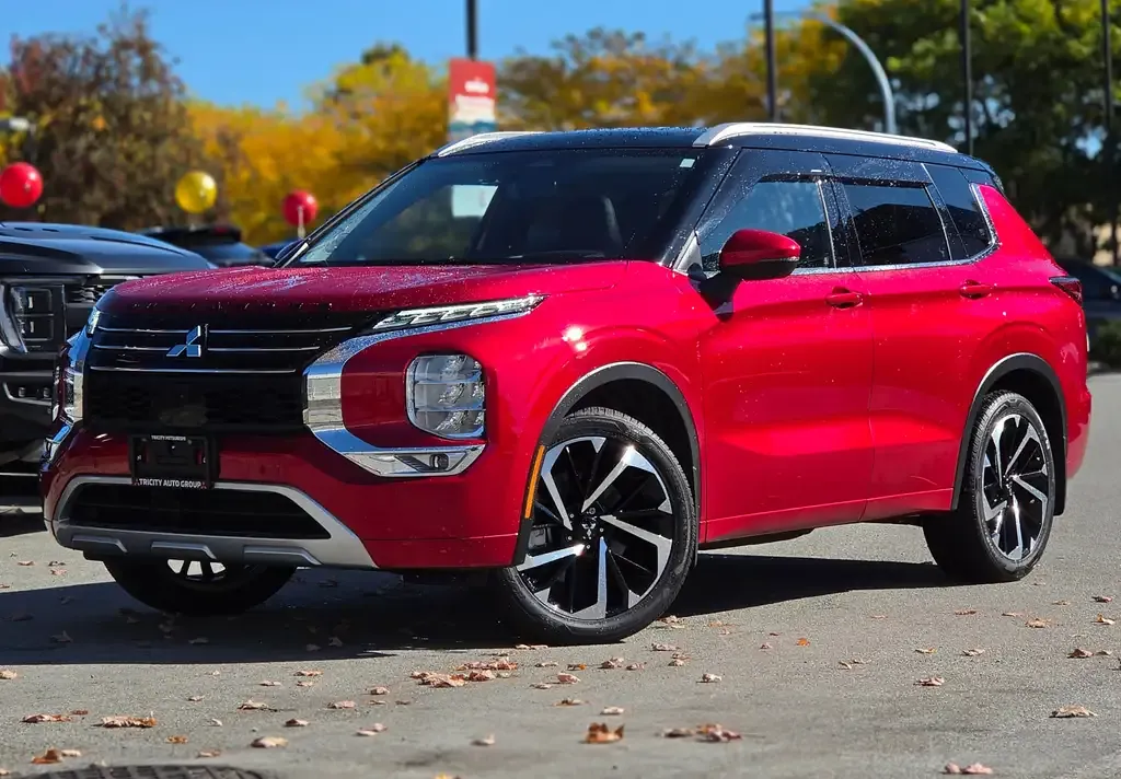 Mitsubishi Outlander 2024 photo 2