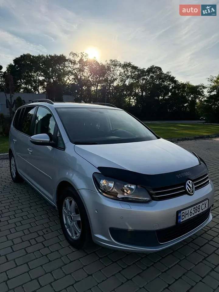 Volkswagen Touran 2014 photo 3