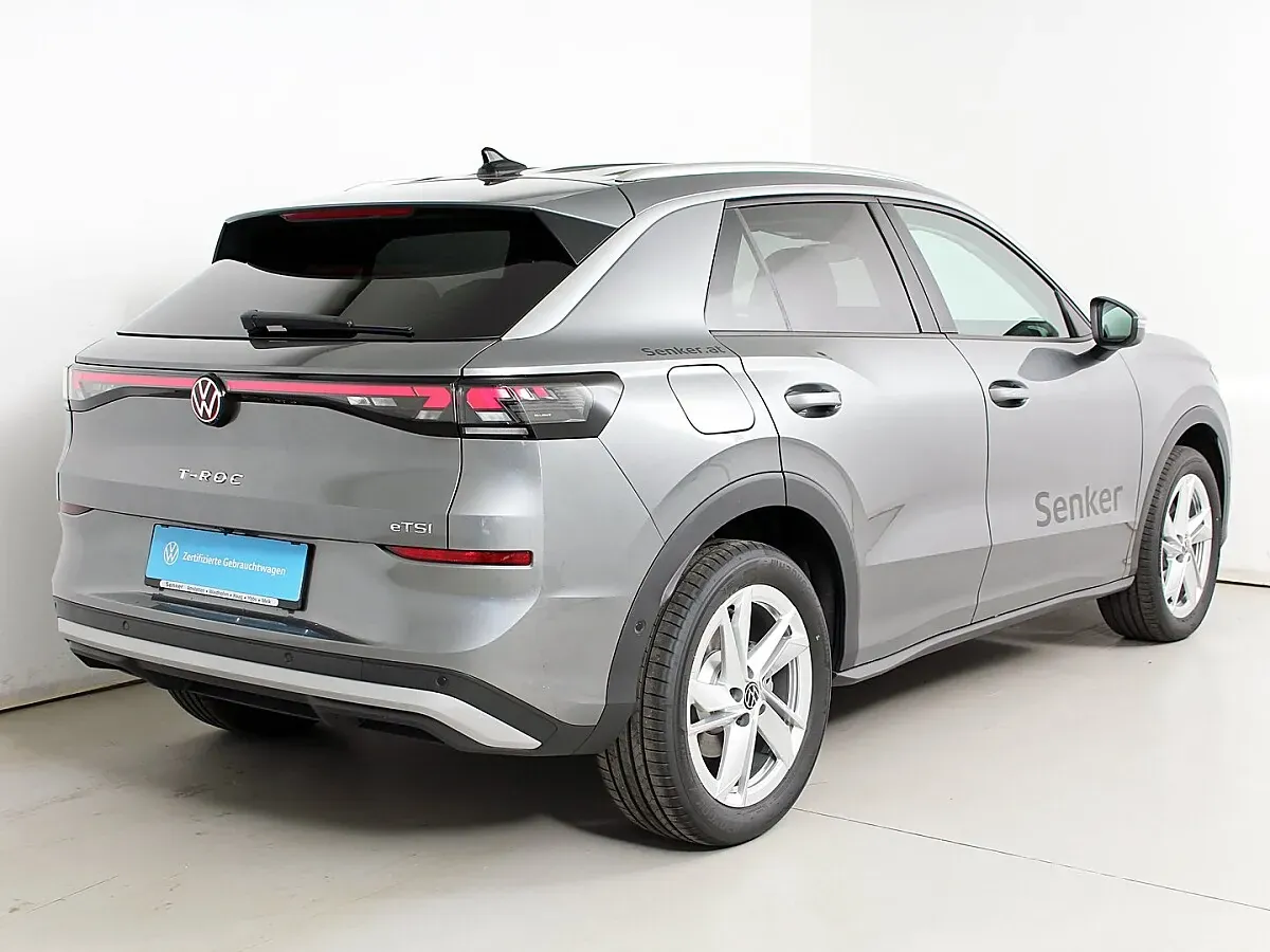 Volkswagen T-Roc 2026 photo 2