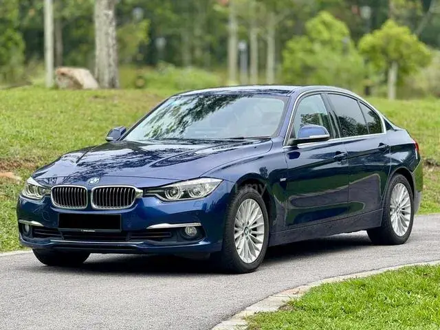 BMW 318I