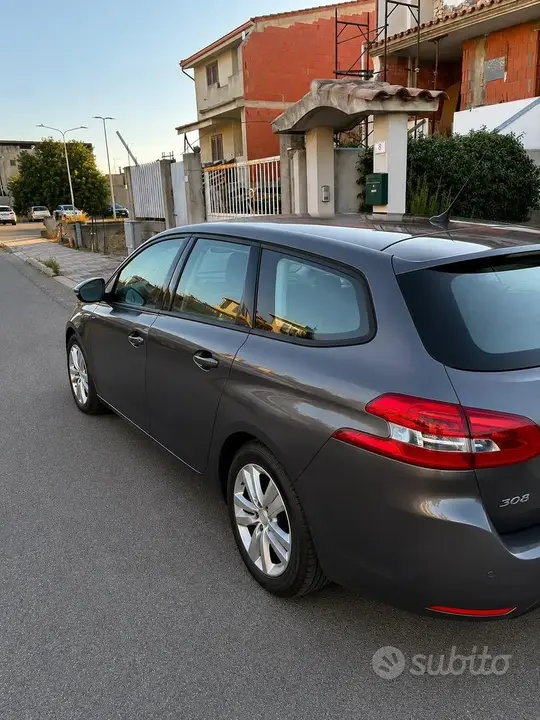 Peugeot 308 2021 photo 3