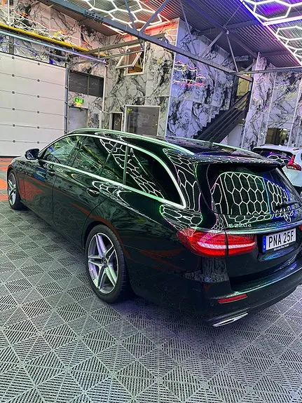 Mercedes-Benz E220 2020 photo 4