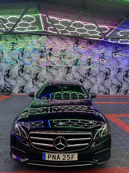 Mercedes-Benz E220 2020 photo 2