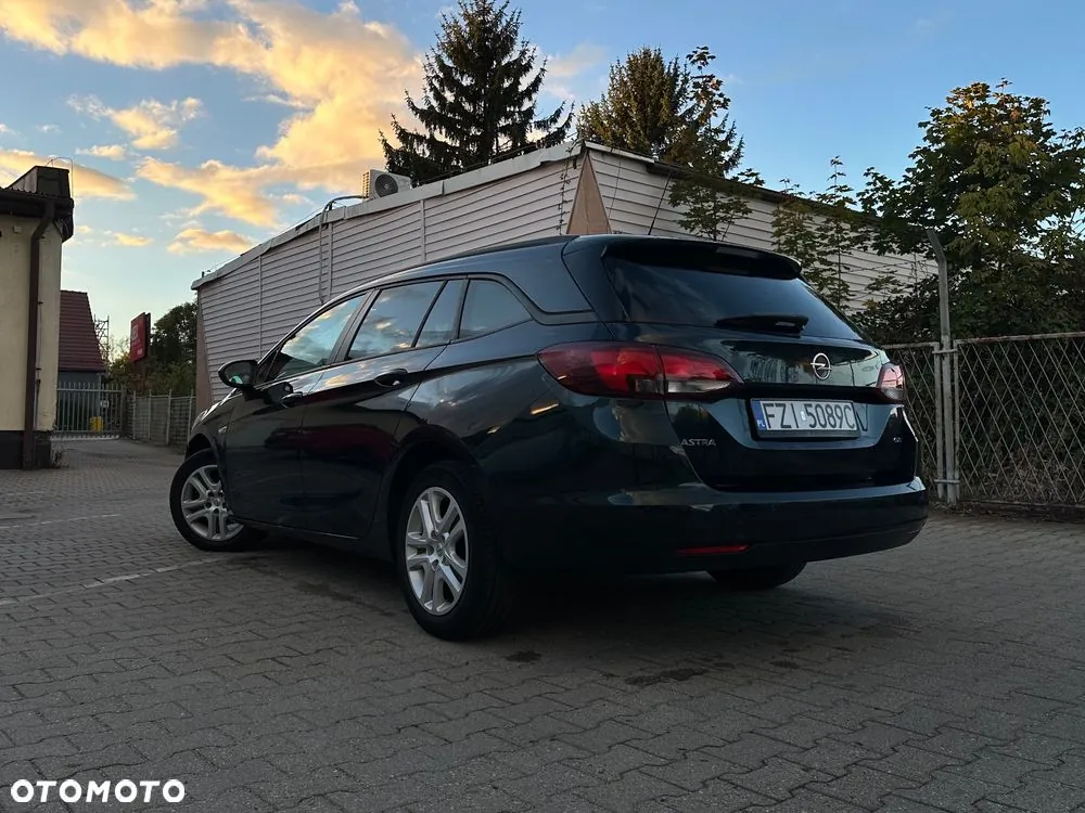 Opel Astra 2016 photo 3