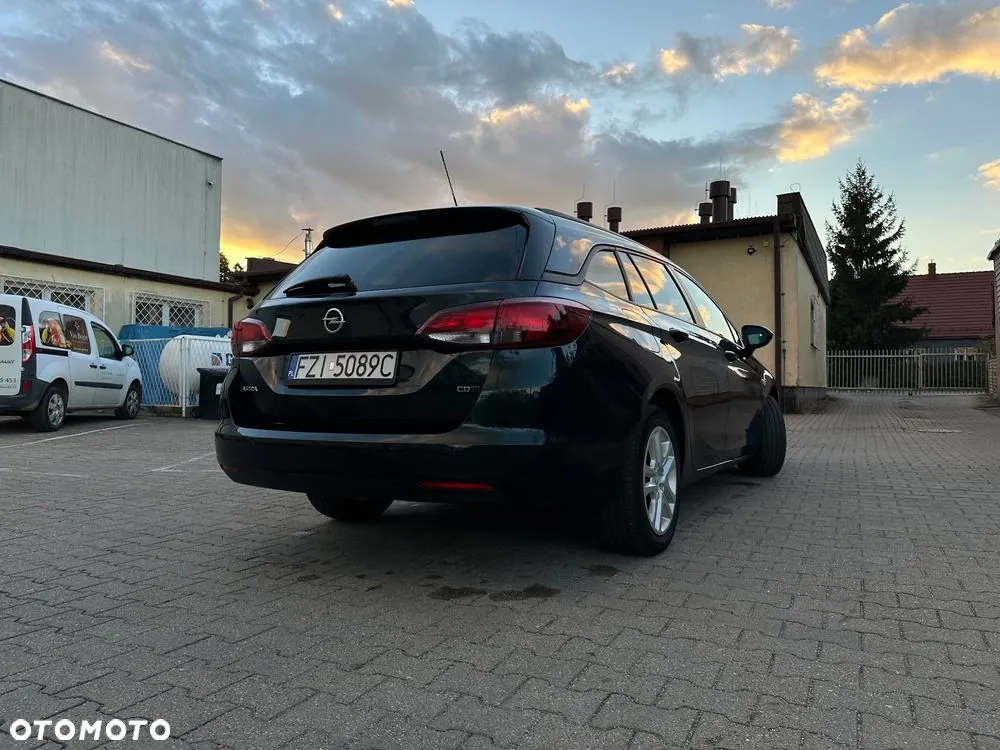 Opel Astra 2016 photo 2