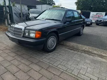 Mercedes-Benz 190 E