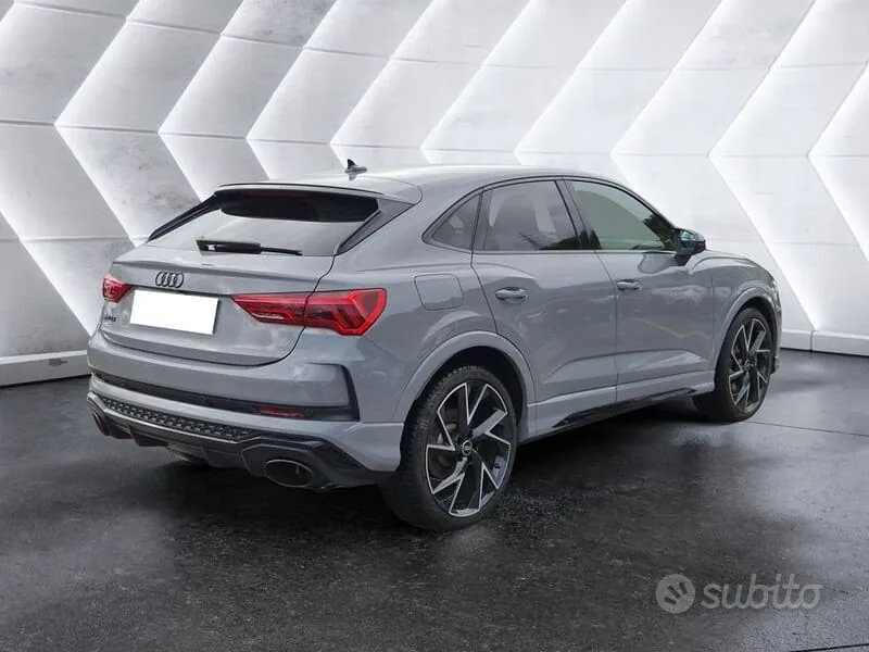 Audi Q3 2022 photo 4