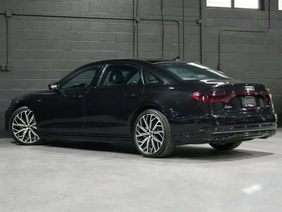 Audi A8 2023 photo 5
