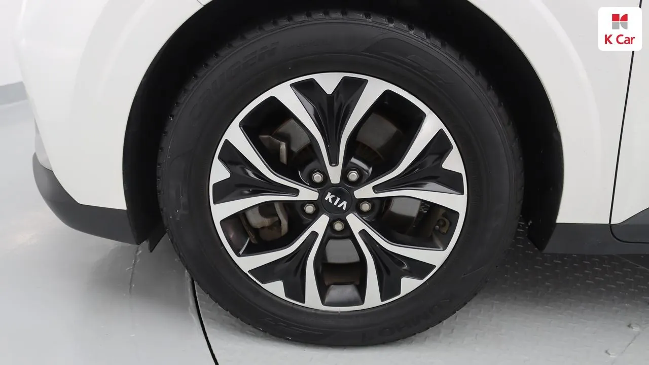 Kia Carnival 2021 photo 5