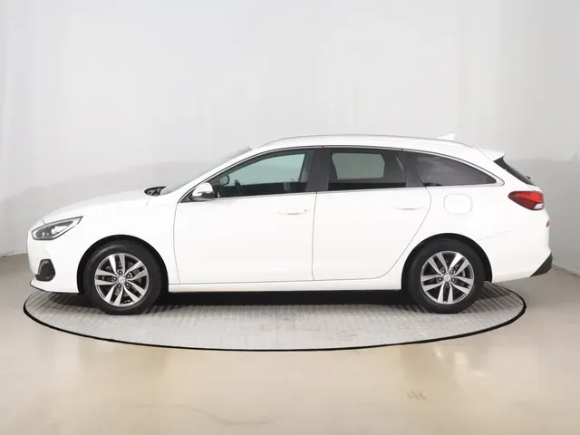 Hyundai I30 2020 photo 2