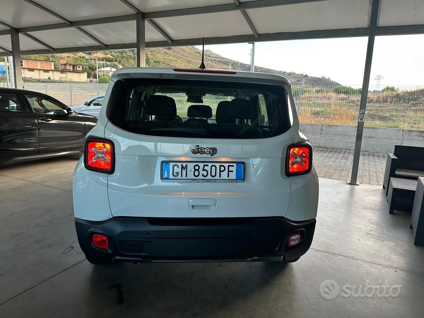 Jeep Renegade 2023 photo 3