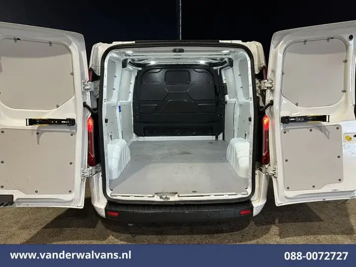 Ford Transit Custom 2021 photo 3