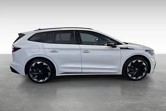 Skoda Enyaq 2022 photo 4