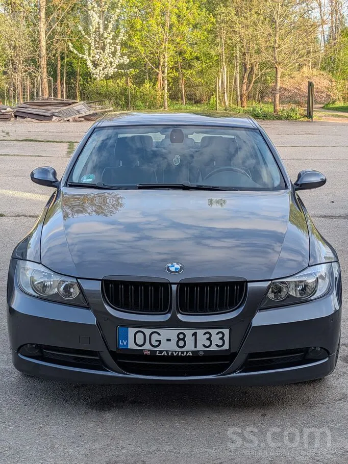 BMW 325 2005 photo 2