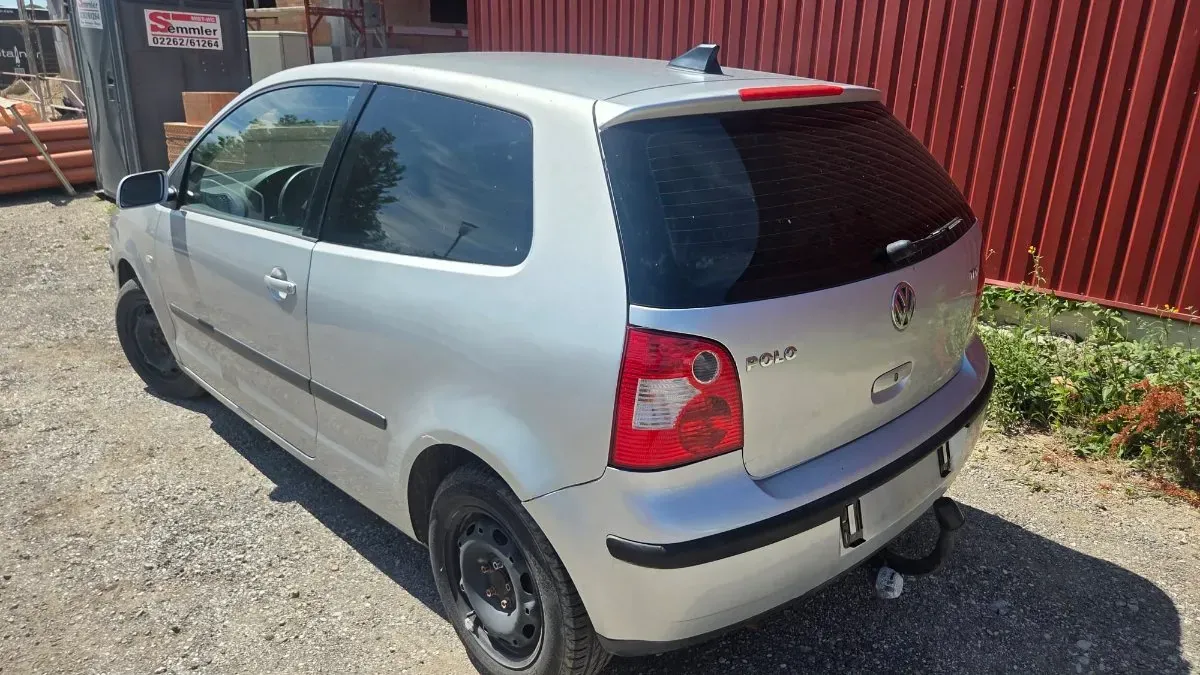 Volkswagen Polo 2002 photo 3