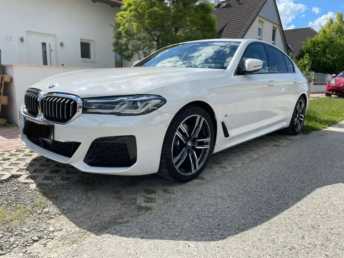 BMW 5 Series 2021 photo 2
