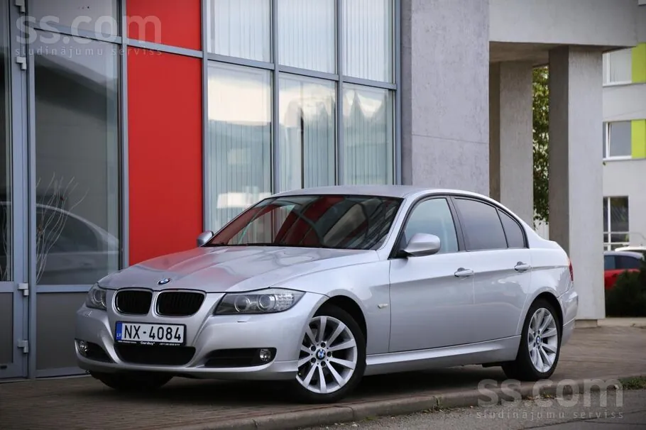 BMW 320