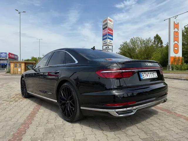 Audi A8 2019 photo 3