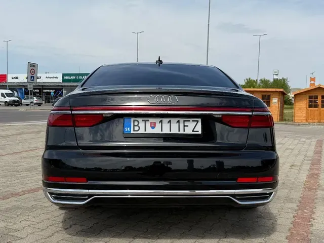 Audi A8 2019 photo 4