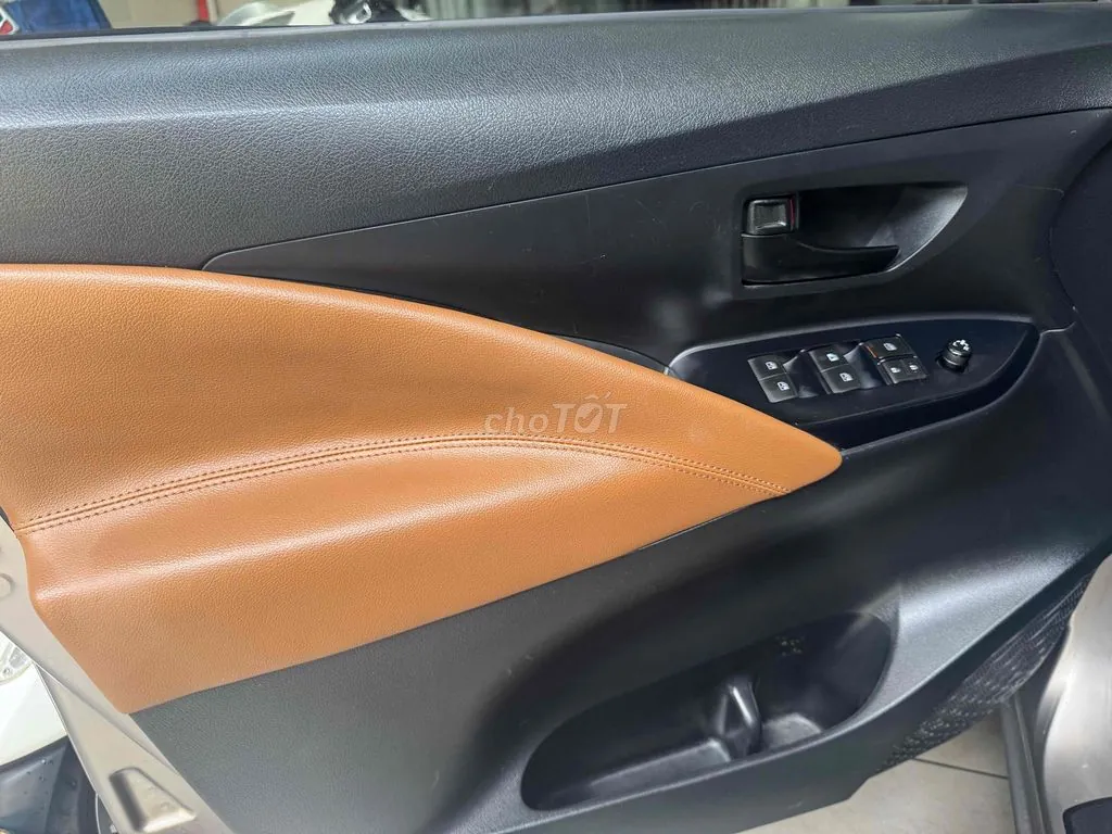 Toyota Innova 2017 photo 3