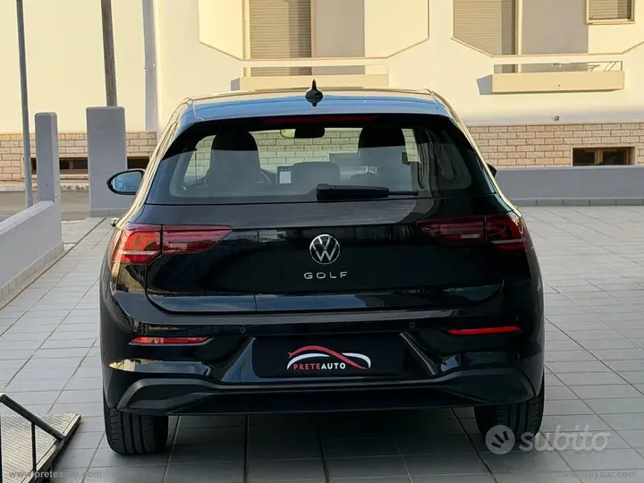 Volkswagen Golf 2025 photo 5