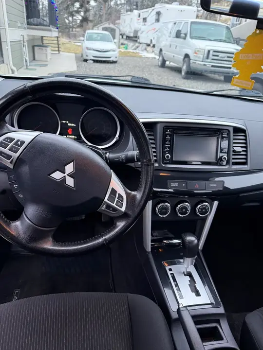 Mitsubishi Lancer 2017 photo 4
